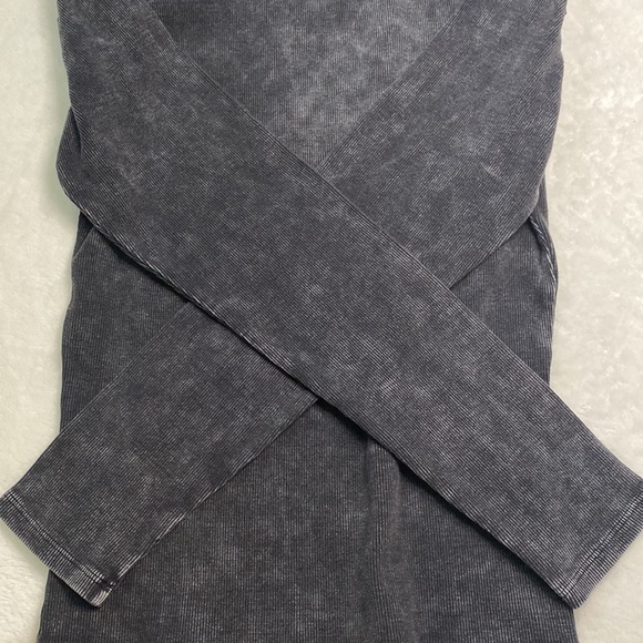 Gilded Intent Hook & Eye Closure‎ Top - Picture 9 of 11